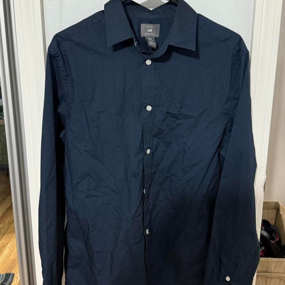 Navy blue H&M shirt